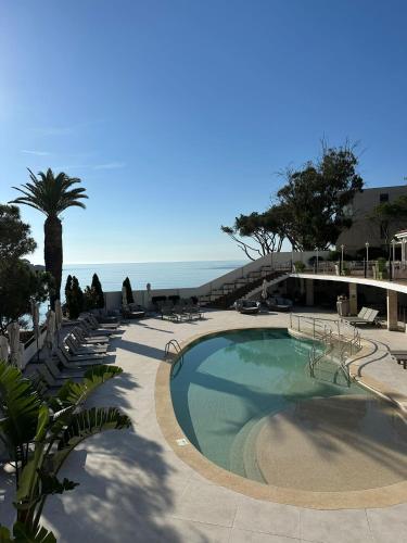 泳池, 依昂卡萊塔公園酒店 (Ilunion Caleta Park) in 聖菲拉德圭魯斯