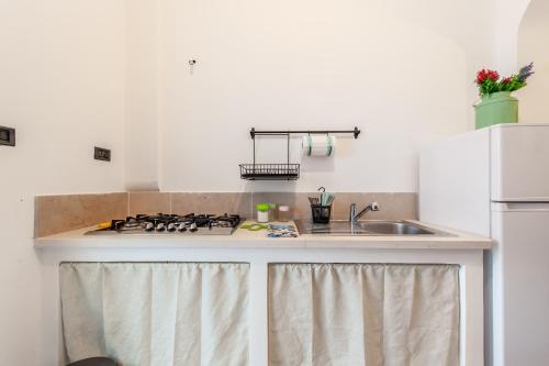 GuestHost - Palazzo Rolli La Stanza della Libreria, Galatone (photo 7)