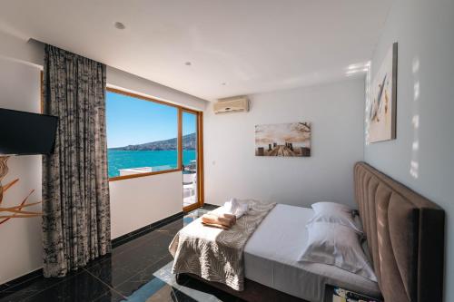 Blue Bay Hotel - image 12