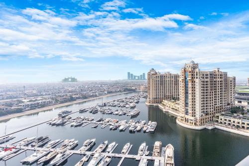 Palm Home next to Nakheel Mall with Private Beach, Дубай (фото 7)
