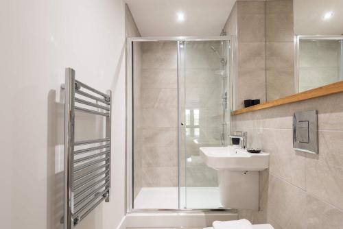 Modern 2 Bedroom Apartment with Balcony in Leeds, Leeds (Foto 7)
