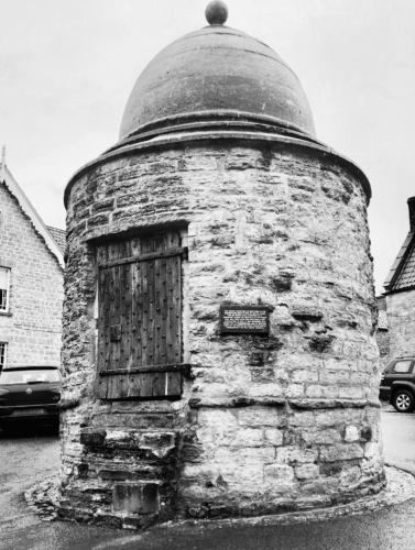 Hues - Castle Cary 3
