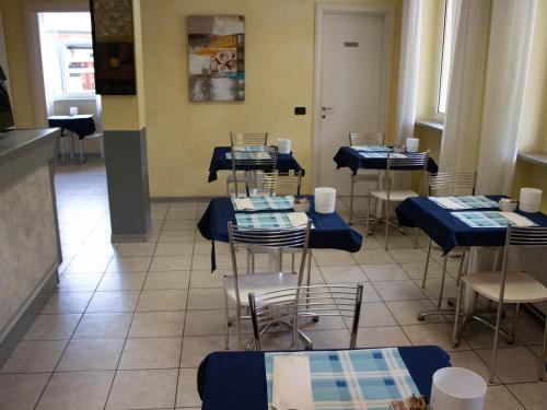 餐飲選擇, 菲奧雷汽車酒店 (Hotel Motel Fiore) in 菲奧倫佐拉達爾達