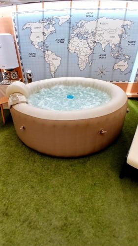 Havre de Paix avec Grande Terrasse et un Jacuzzi Privé (Havre de Paix avec Grande Terrasse et un Jacuzzi Prive) in 시디 유세프