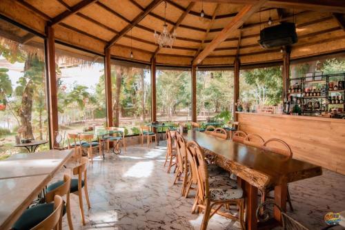 Restaurant, Manta Resort in Mueang Kanchanaburi