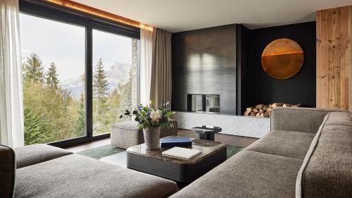 4 bedrooms, 4 beds