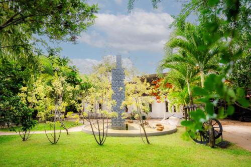 Peacock village and Spa in 아라츠치카투와