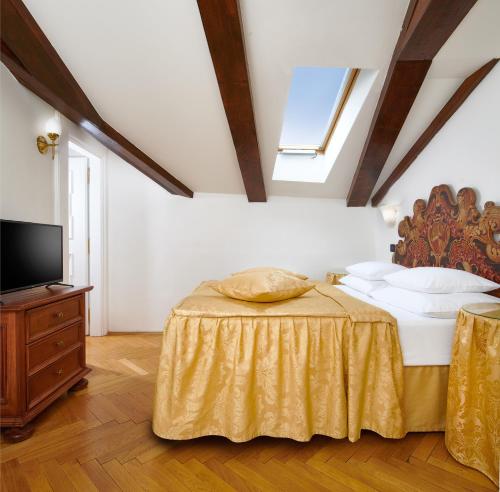 Duplex Suite (4 Adults) image 5