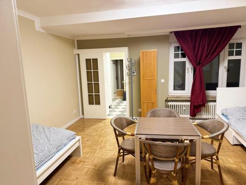 Monteur-Freundliche Apartments in Bergisch Gladbach, Deutschland