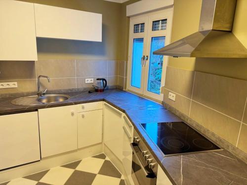 Cocina, Monteur-Freundliche Apartments in Bergisch Gladbach
