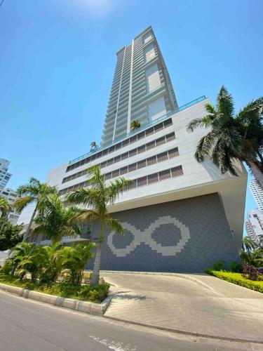 Lovely flat near the beach with private pool