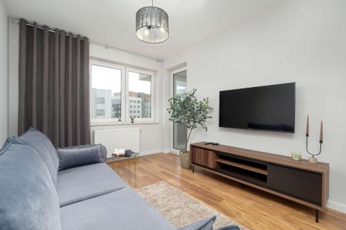 Velvet Apartment with Balcony in Rzeszów by Noclegi Renters