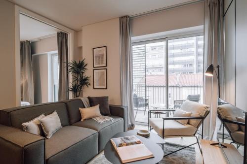 Marinha - 2 bedrooms and shared pool in Arroios, Lisboa