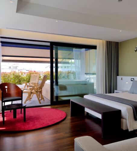 Suite with Spa Bath