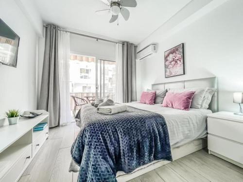 Reformed studio apartment in central Nerja 3K, Nerja