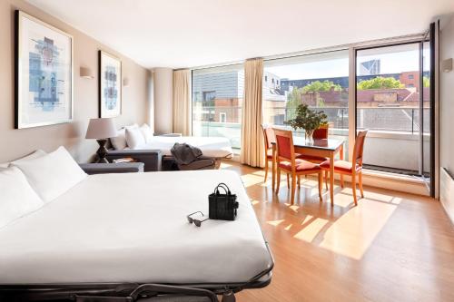 Marlin Apartments London Bridge - Empire Square - image 8