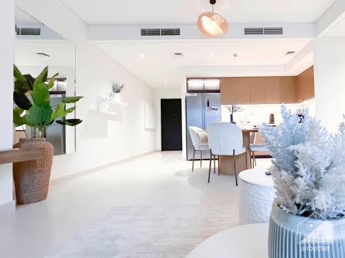 Luxurious Burj Crown 2BR Apartment with Balcony, Dubai (Foto 4)