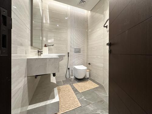 Olive Luxe Retreat Huge 2BR Heart of BusBay, Dubaï (photo 9)