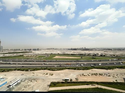 Olive Luxe Retreat Huge 2BR Heart of BusBay, Dubaï (photo 2)