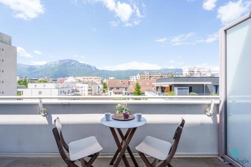 Apartment with Balcony