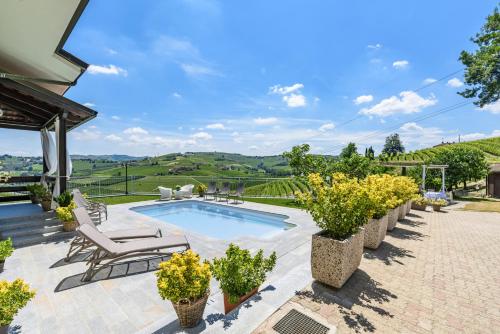 Villa Edy Barbaresco con piscina per gruppi e famiglie in Barbaresco