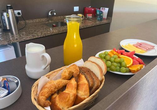 Apart Hotel Quijote by DOT Suites