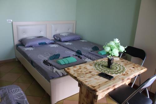 One-Bedroom Chalet image 10