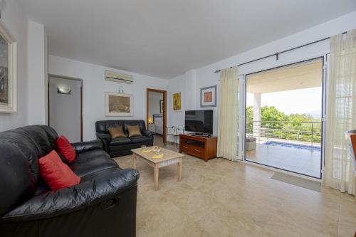 Villa with Private Pool image 5