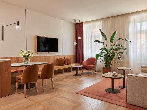 The Julius Prague - image 5