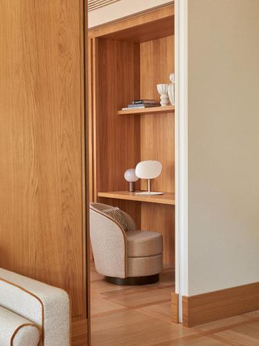 Deluxe Suite image 1