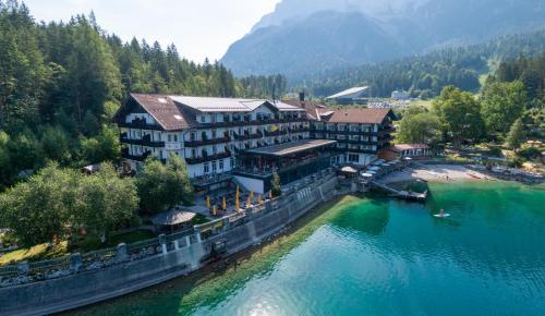Eibsee Hotel