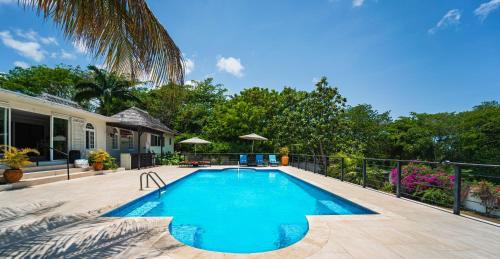 設施, Forever Summer Gorgeous 4BDR Villa with Pool Private Chef in 逍遙海灣