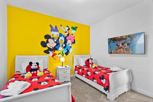 Spacious 5BR Home with Pool Near Top Attractions