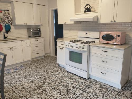 Comfortable 3 Bedroom Apartment 30 Minutes to New York in ริดจ์ฟิลด์ พาร์ค (NJ)