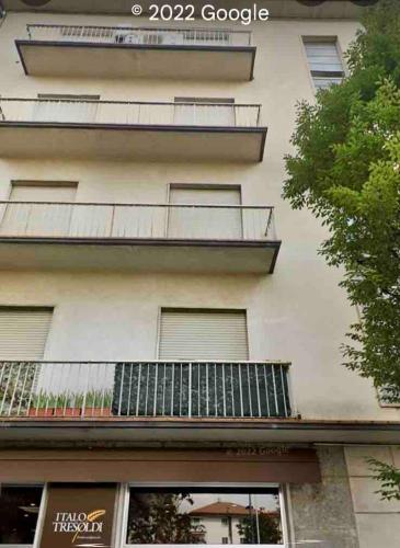 APPARTAMENTO IN CENTRO DI ULTIMA GENERAZIONEa, Bergamo (foto 2)