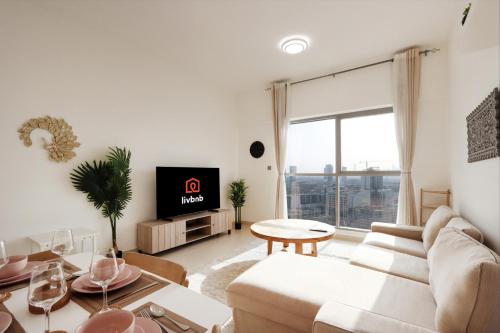 Livbnb - 1B with Sunset View Near Community Circle Park JVC, Dubaï (photo 4)