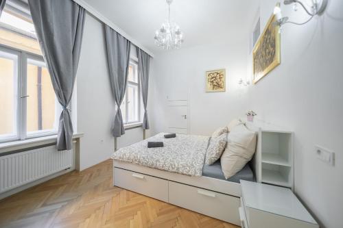 Opletal Apartment - Tap to explore photos