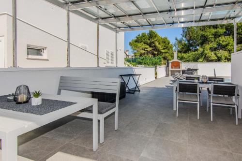 Iekārtas, Apartmani Sanja in Vir