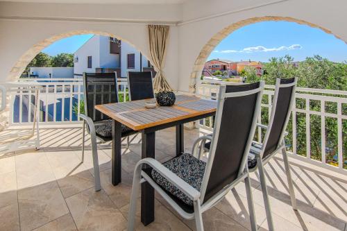 Iekārtas, Apartmani Sanja in Vir