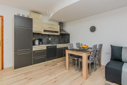 Iekārtas, Apartmani Sanja in Vir
