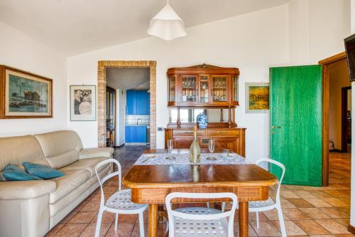 GuestHost - Bright Apartment with View Corciano, Corciano (fotografie 9)