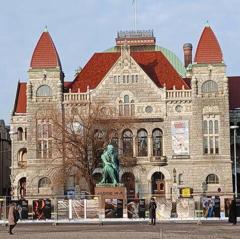 Mini Central Apartment in Helsinki near Hartwall Arena