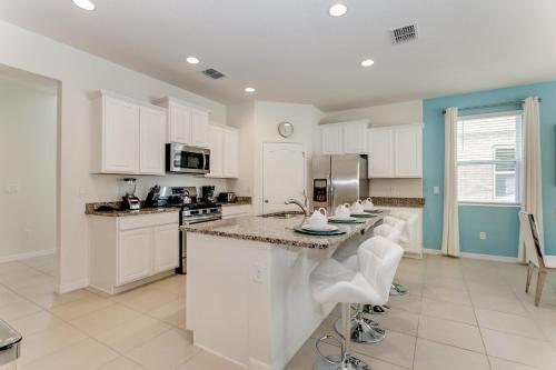 Last Minute Disney Getaway! Private Pool, Hot Tub & Games Room. Book Now! #26690 in Davenport, USA