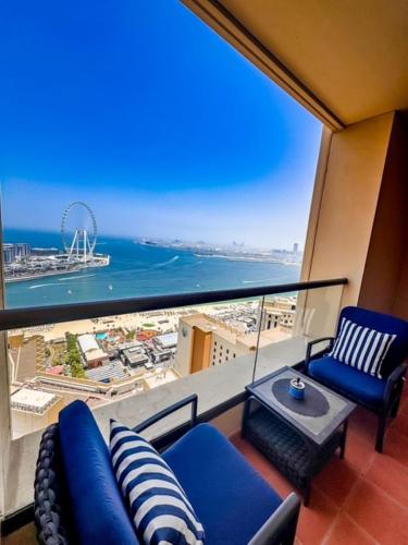 Panoramic sea view, Dubai Eye, Mins to JBR beach, 8ppl, Dubaï