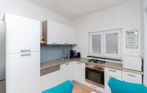 Apartment image 7