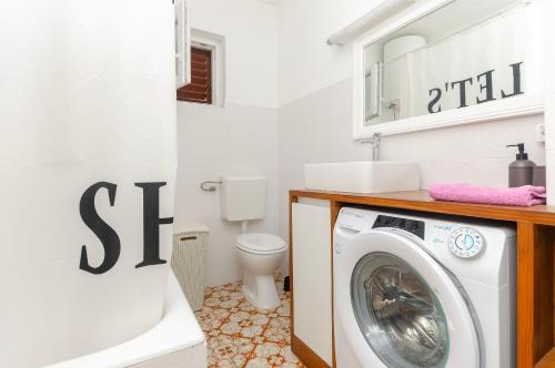 Apartment image 3