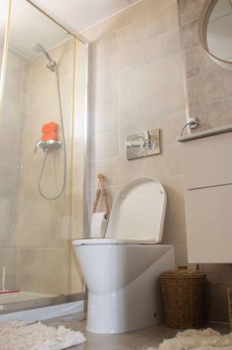 Apartment image 7