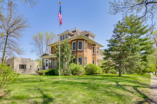 2 Mi to Minnesota River Family Home Near Fishing! in Montevideo (MN)