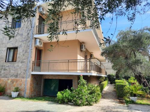 MARIA APARTMENTS 3