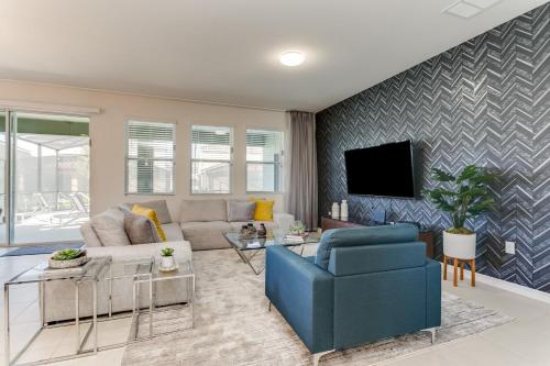 Last Minute Disney Getaway! Private Pool, Hot Tub & Games Room. Book Now! #22172 in Davenport, USA